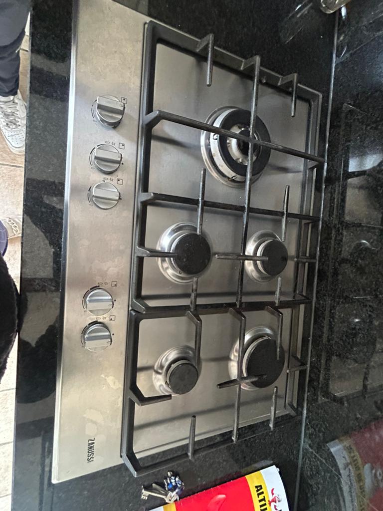 Zanussi Inbouw Gasfornuis 5 Kookzones, Witgoed en Apparatuur, Ophalen, Gebruikt, Inbouw, Gas