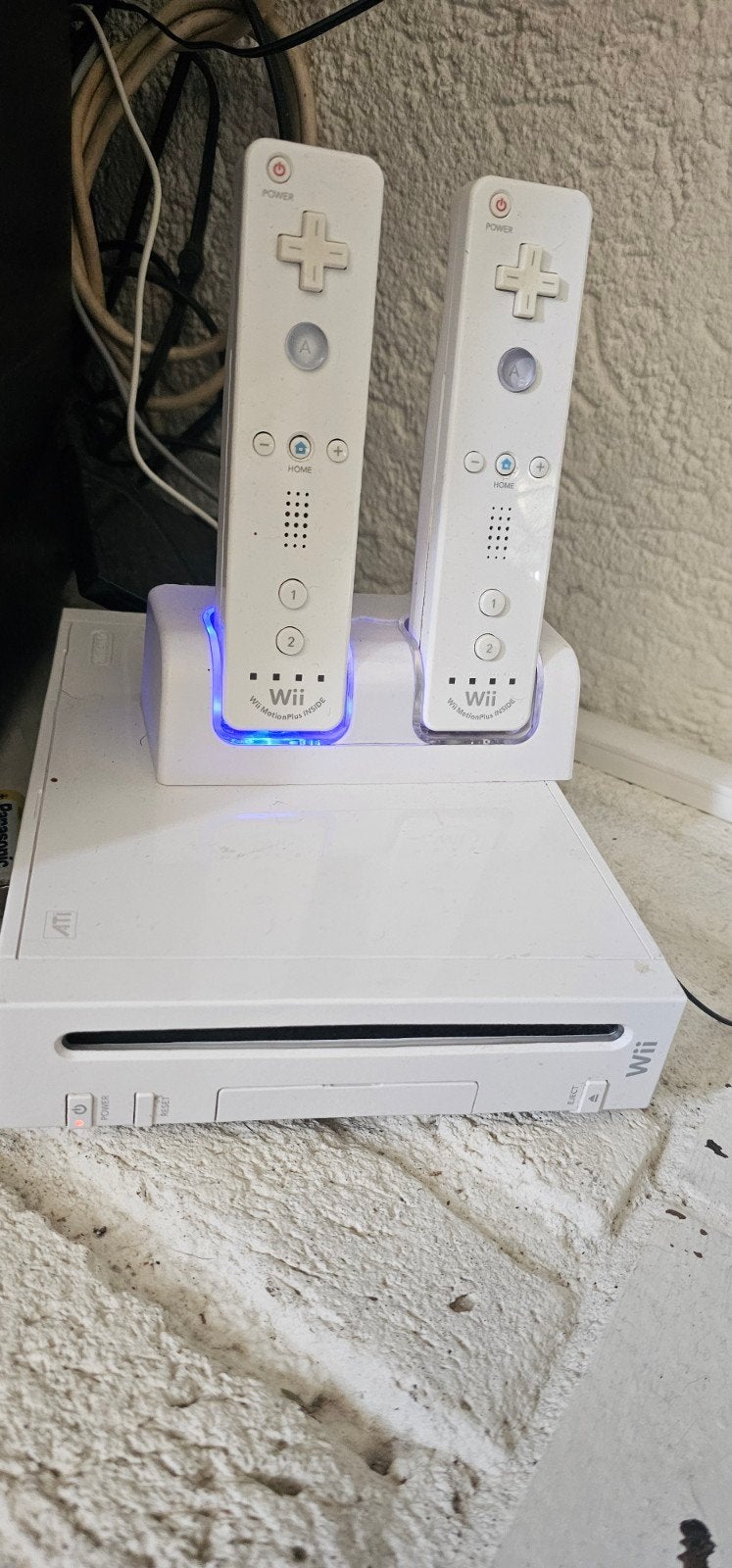 2 x Nintendo wii, Ophalen, Zo goed als nieuw, Met 3 controllers of meer, Met games