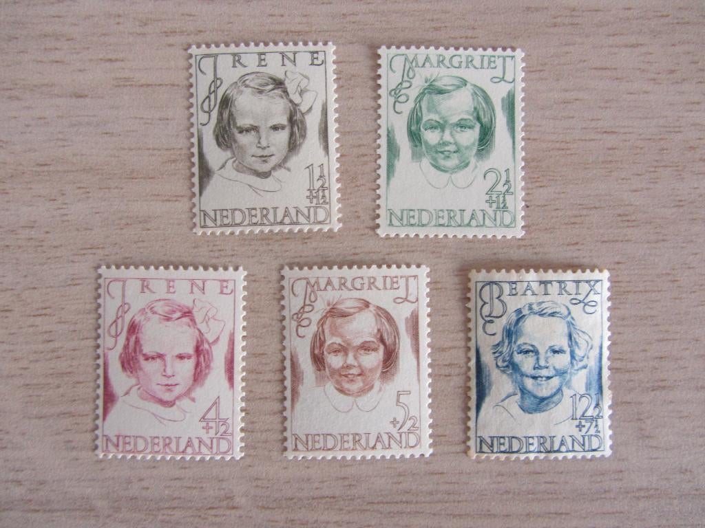 Prinsessenzegels 1946 Irene, Margriet en Beatrix, Postzegels en Munten, Postzegels | Nederland, Ophalen of Verzenden, Na 1940