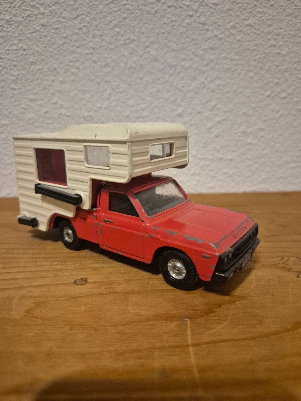 Mazda B1600 Pick-up met Camper. Vintage Corgi 1:36, Ophalen of Verzenden, Auto