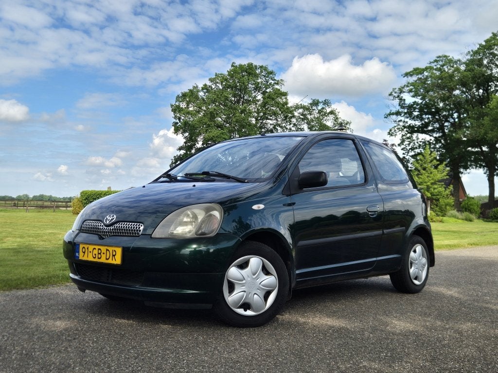 Toyota Yaris 1.3-16V VVT-i Sol (bj 2000), Auto's, Oldtimers, Voorwielaandrijving, 1299 cc, 86 pk, Origineel Nederlands