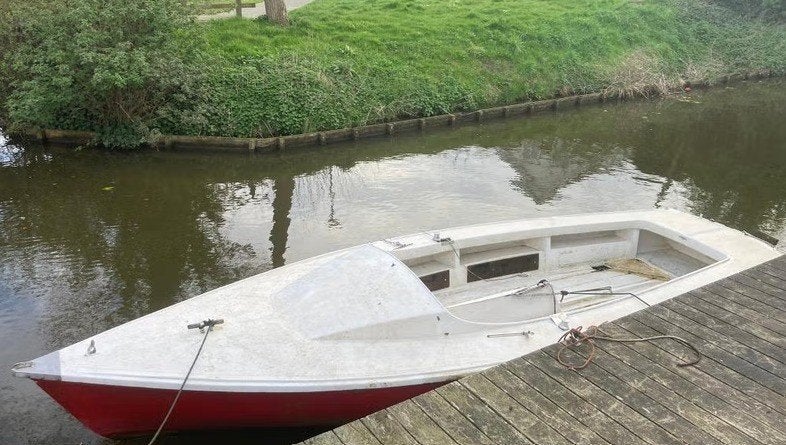 Zeilboot (6m) als sloep opknapper Gratis op te halen, Ophalen