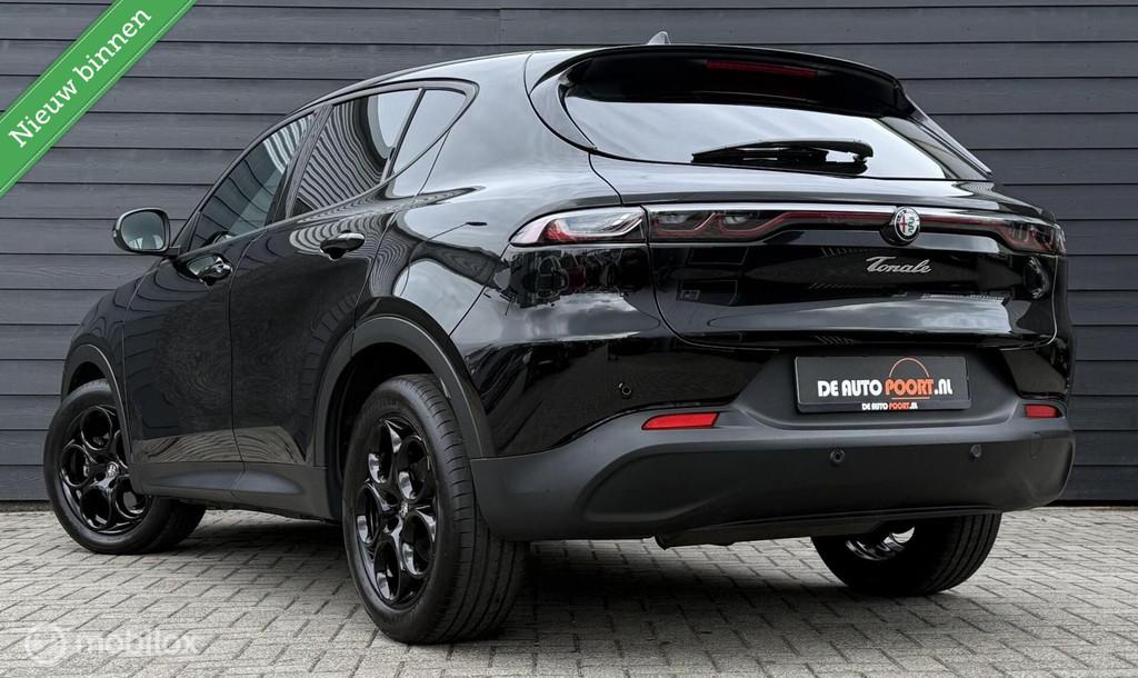Alfa Romeo Tonale 1.5T Hybrid Sprint Black Edition/Carplay/1, Gebruikt, 4 cilinders, Met garantie (alle), Zwart