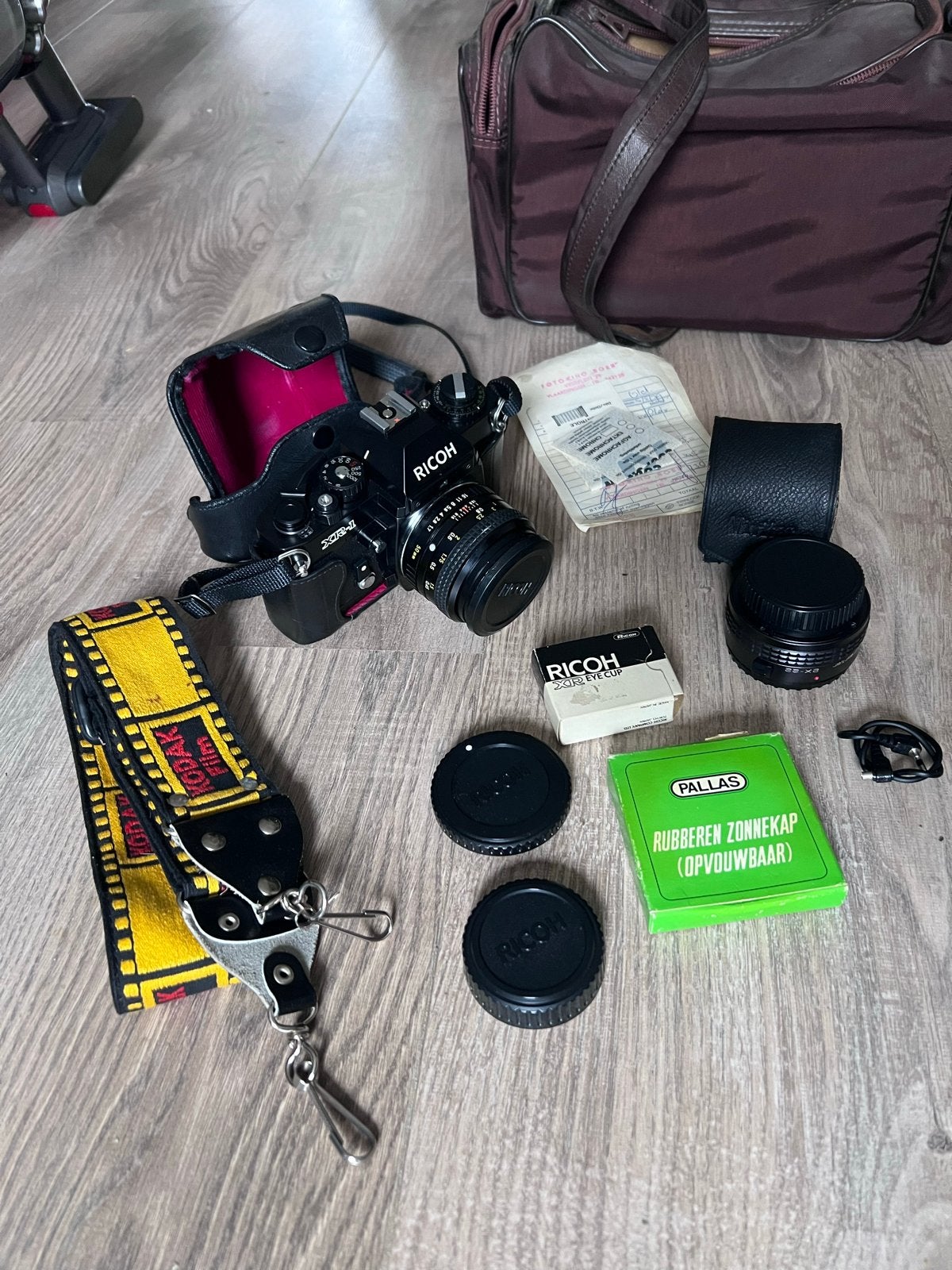 Vintage Ricoh XR-1 Spiegelreflexcamera met accessoires, Ophalen of Verzenden, Gebruikt, Spiegelreflex, Overige Merken
