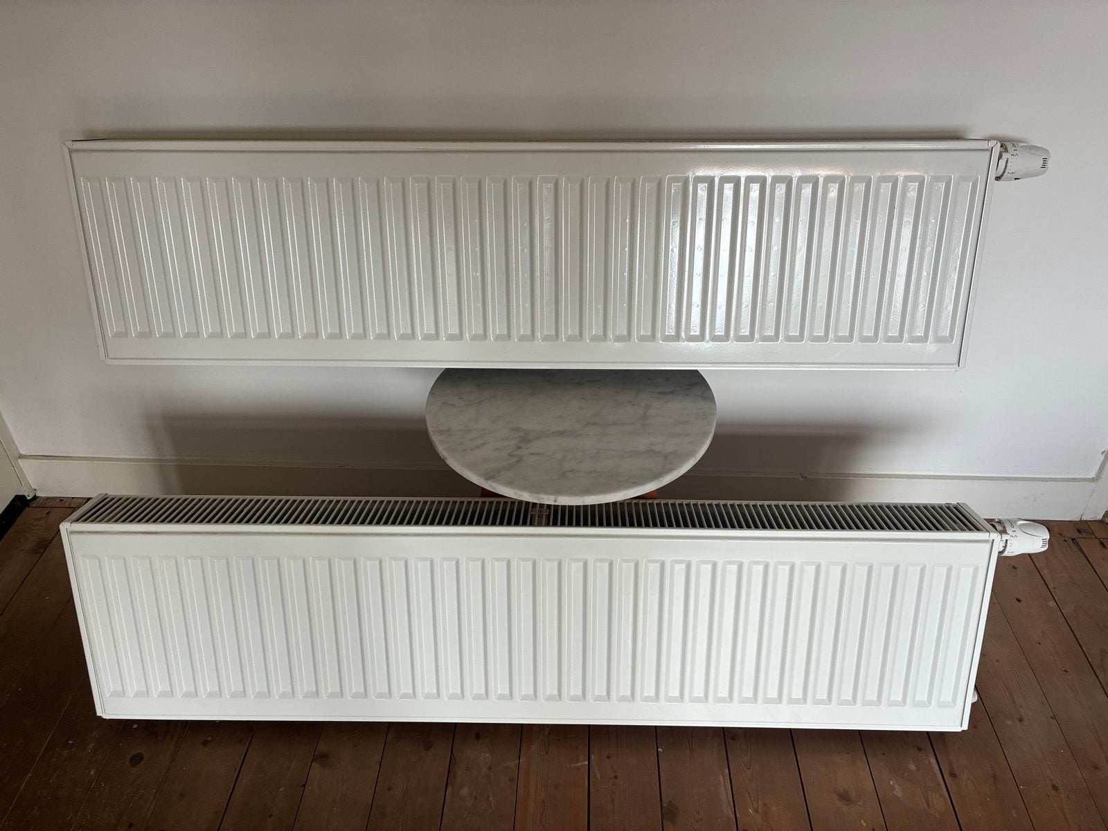 2x Radson Radiator met Comap Thermostaat - Zo goed als nieuw, Ophalen, 30 tot 80 cm, Radiator, Zo goed als nieuw