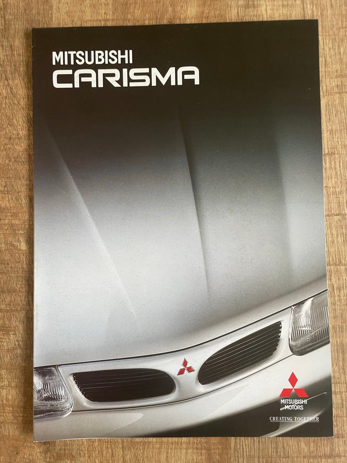 Mitsubishi Carisma brochure (Januari 1995), Boeken, Ophalen of Verzenden, Zo goed als nieuw, Mitsubishi