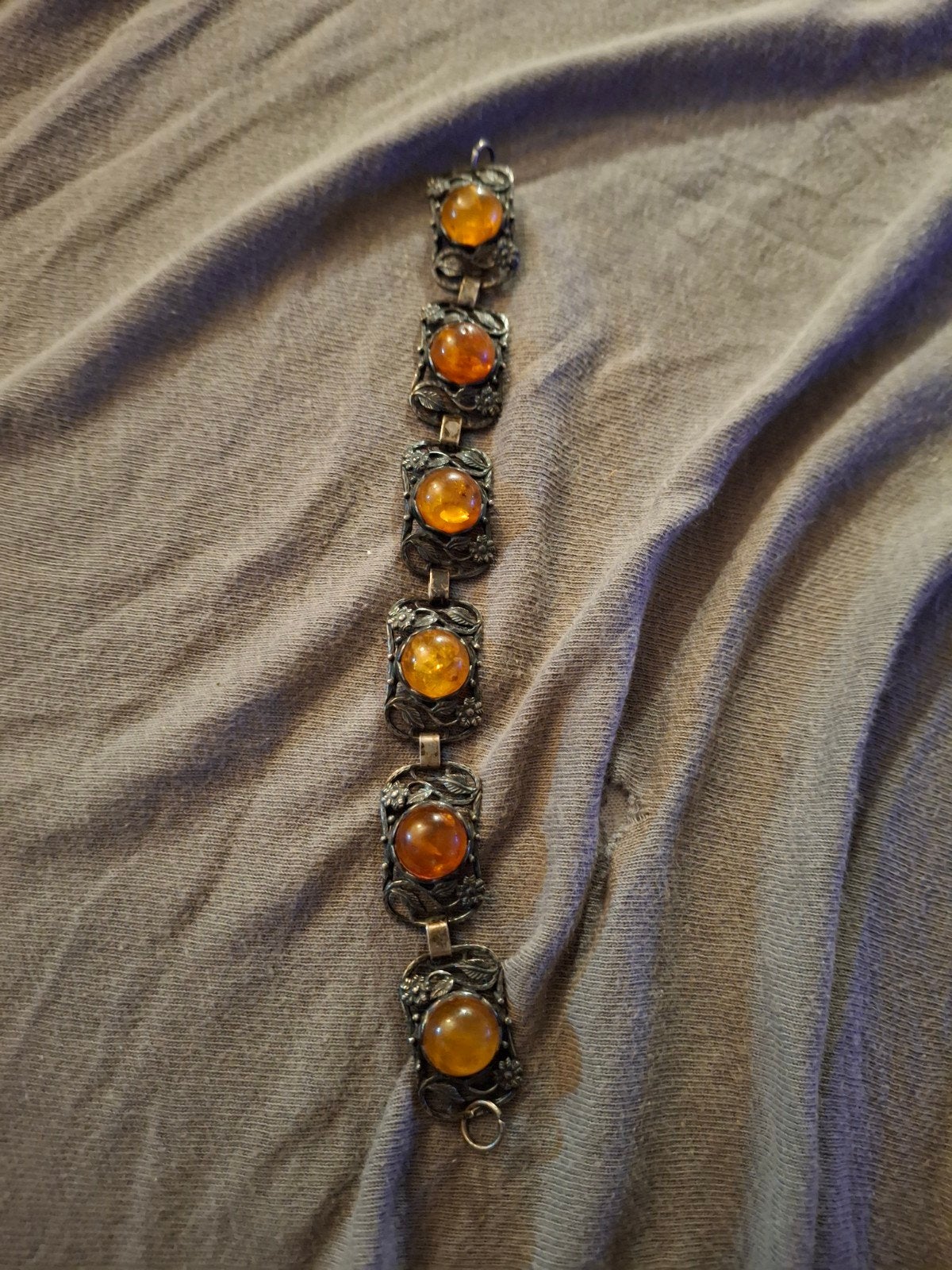 Vintage zilveren armband met barnsteen, Ophalen, Gebruikt, Oranje, Met edelsteen