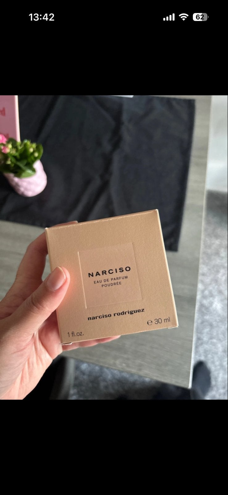 Narciso Rodriguez Narciso Eau de Parfum Poudrée 30ml, Sieraden, Tassen en Uiterlijk, Uiterlijk | Parfum, Ophalen of Verzenden