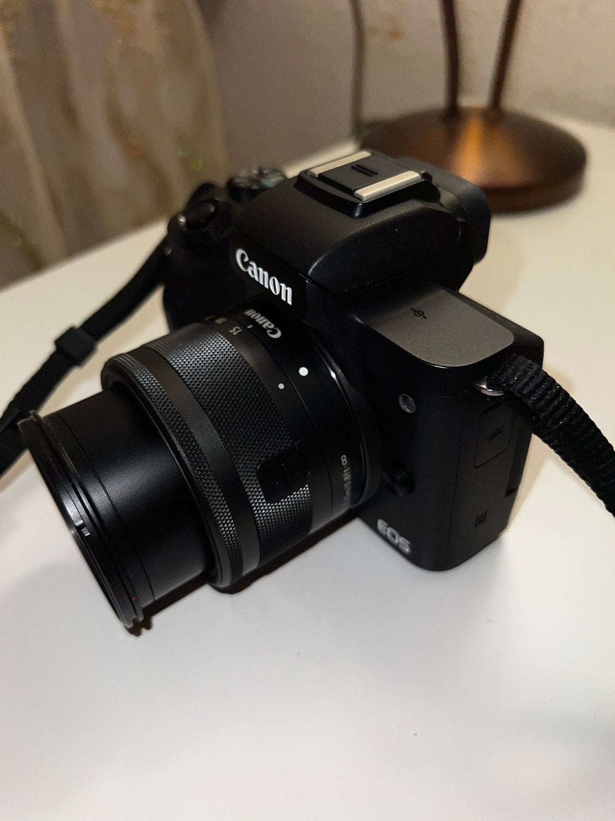 Canon EOS M50 systeemcamera met 15-45mm lens
