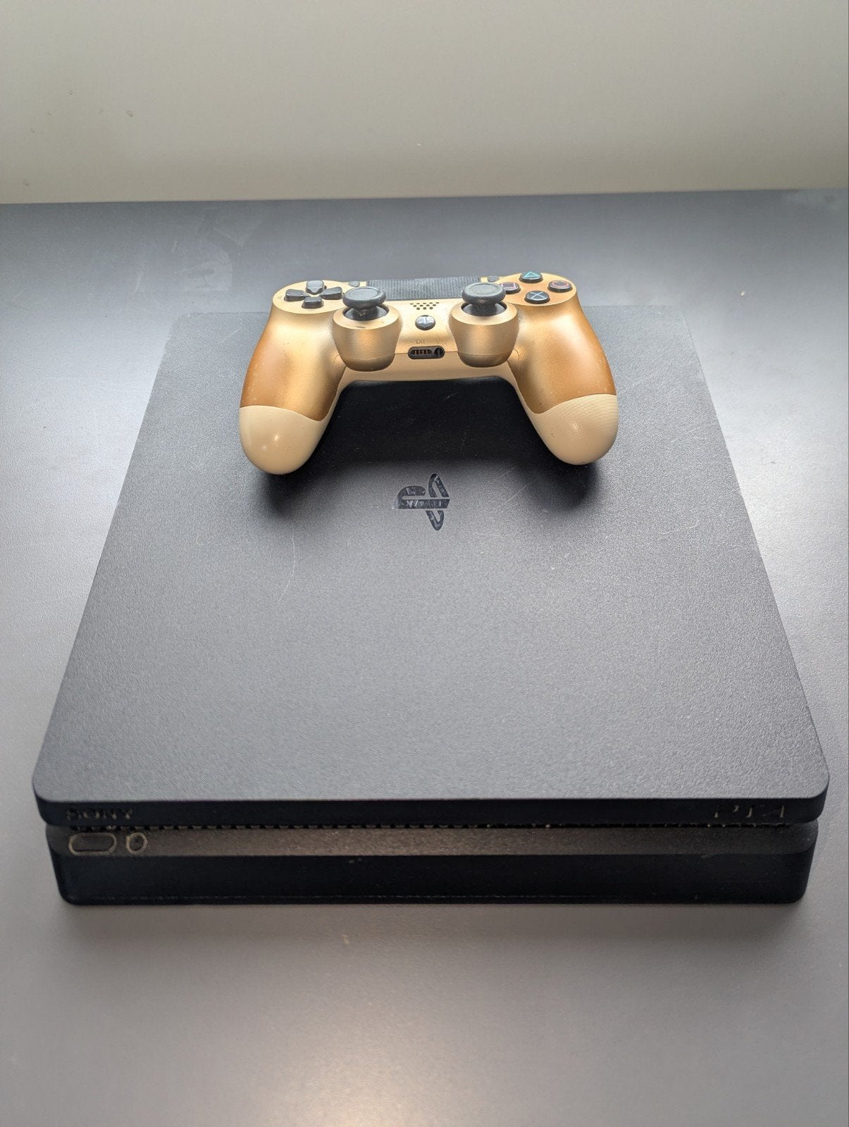 PlayStation 4 Slim 500GB + gold controller + 15 games, Ophalen of Verzenden, Zo goed als nieuw, Met 1 controller, Original