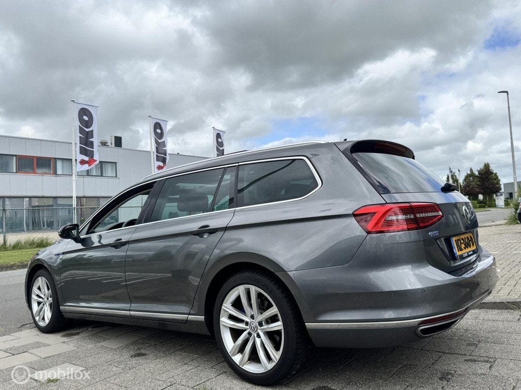 Volkswagen Passat Variant 1.4 TSI GTE Highline|Pano Carplay, Auto's, Euro 6, 4 cilinders, Hybride Elektrisch/Benzine, 1600 kg