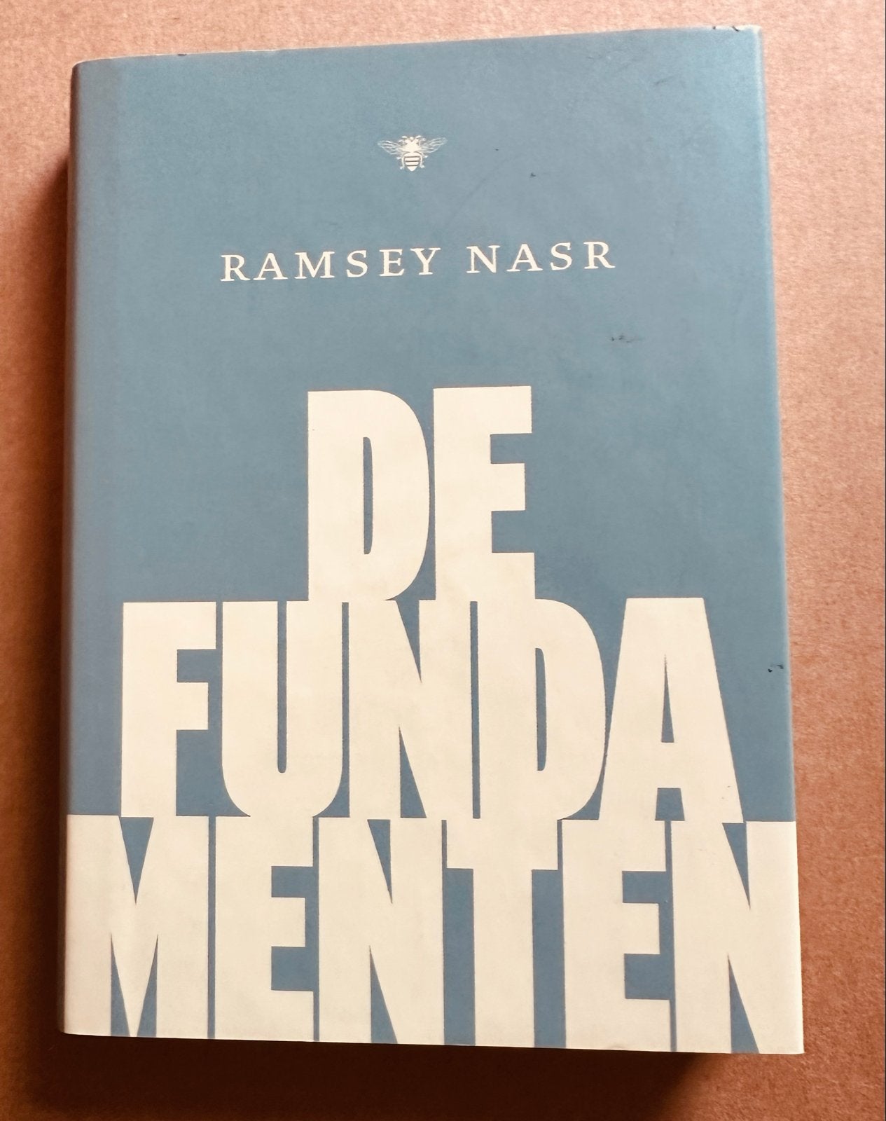 De Fundamenten - Ramsey Nasr (Zo goed als nieuw), Ophalen of Verzenden, Zo goed als nieuw, Nederland