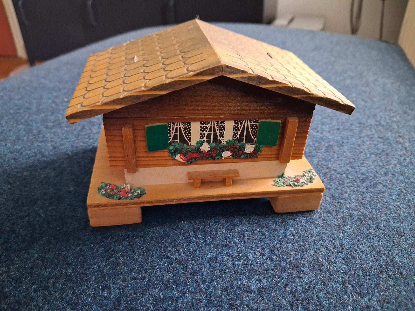 Speeldoosje Zwitsers chalet, Ophalen of Verzenden, Gebruikt