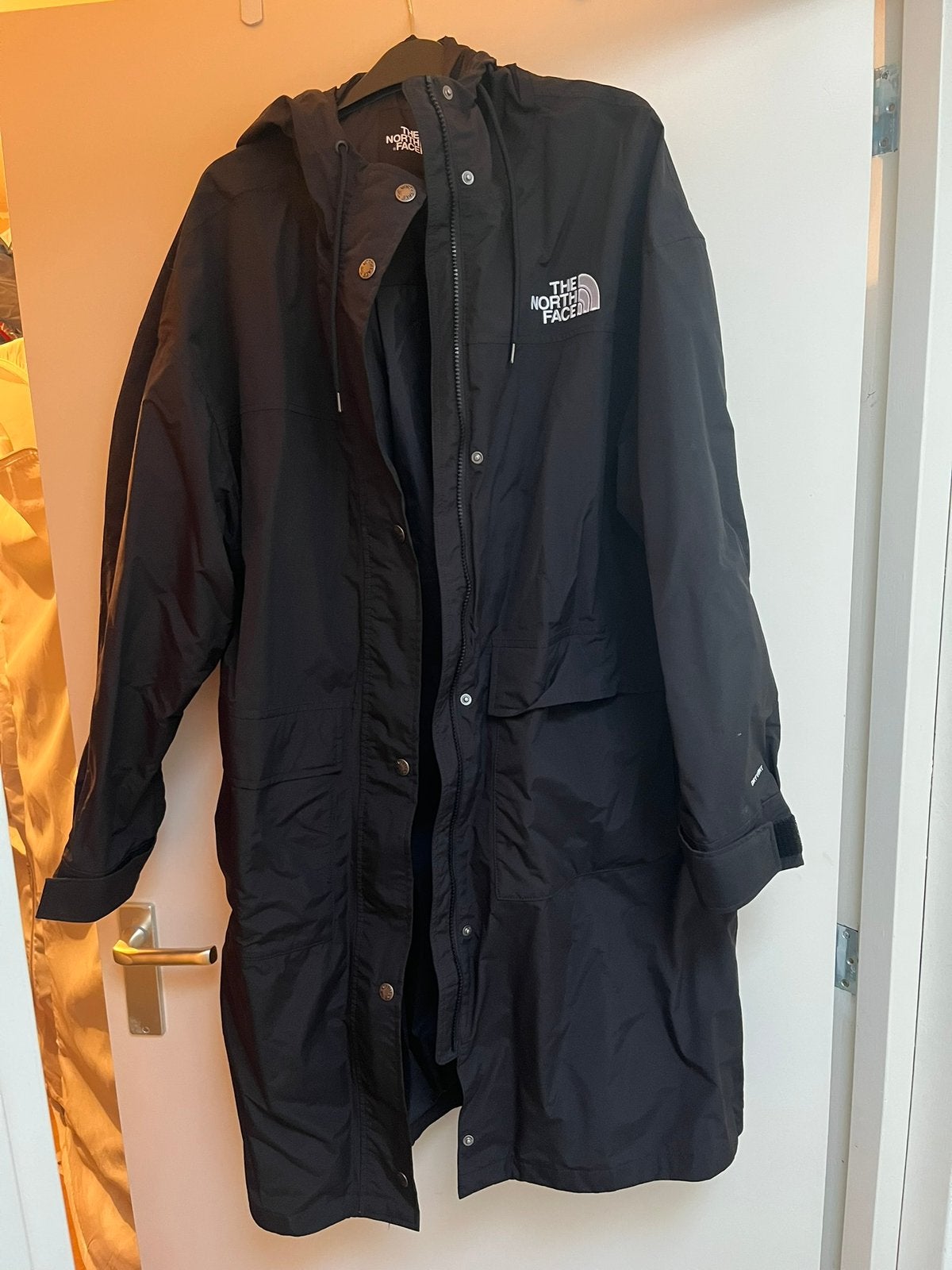 Nieuwe reign on the north face jas zwart lang maat XL, Kleding | Dames, Ophalen of Verzenden, Nieuw, Maat 46/48 (XL) of groter