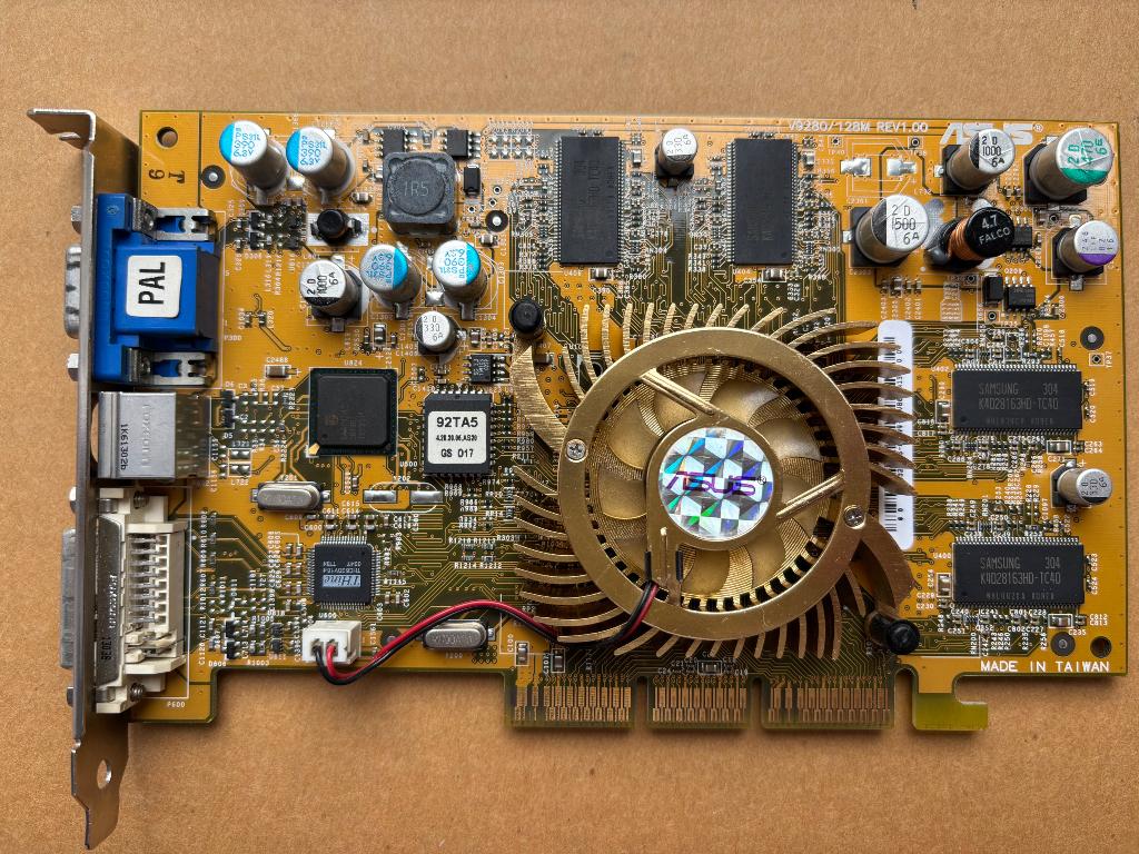ASUS GeForce 4Ti 4200-8x (V9280) 128MB AGP / Getest, Gebruikt, Overige soorten, Ophalen of Verzenden, DVI