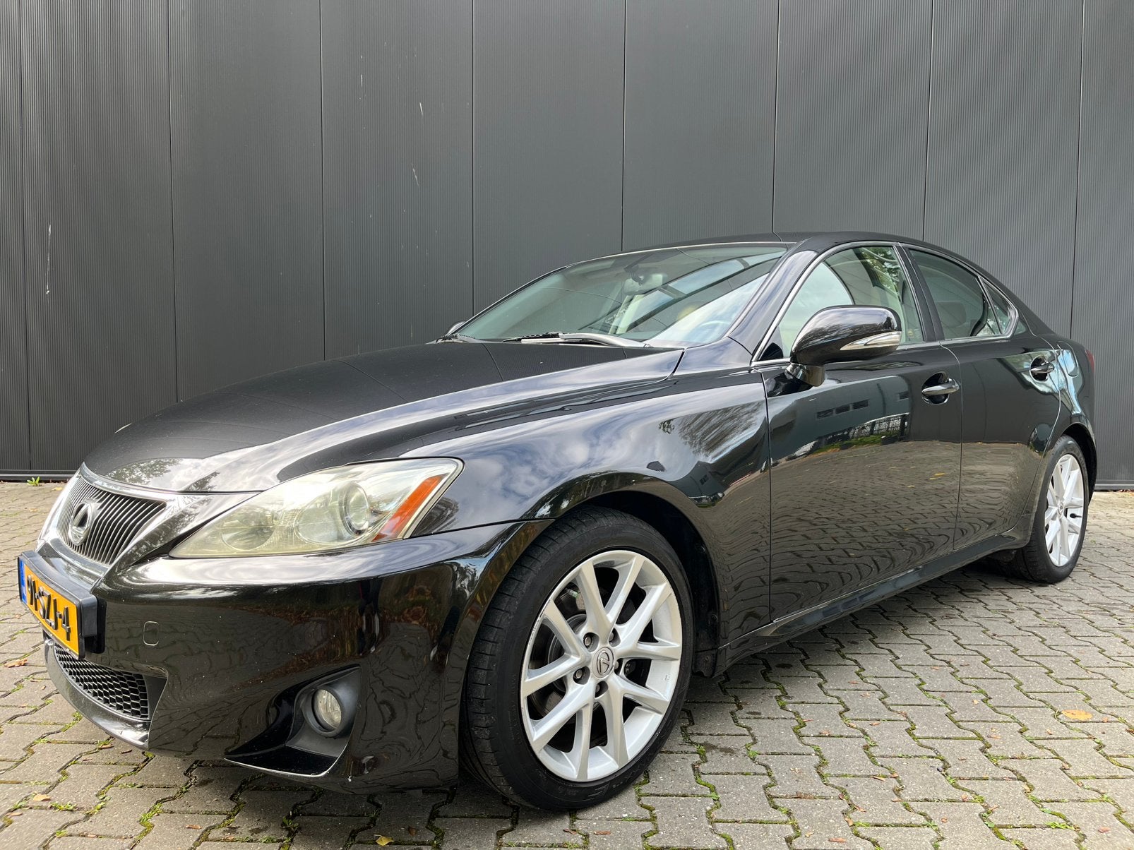 Lexus IS 250 High Edition A/T. 1e eig. Lexus dealeronderhoud, Auto's, Achterwielaandrijving, Beige, 1505 kg, Zwart