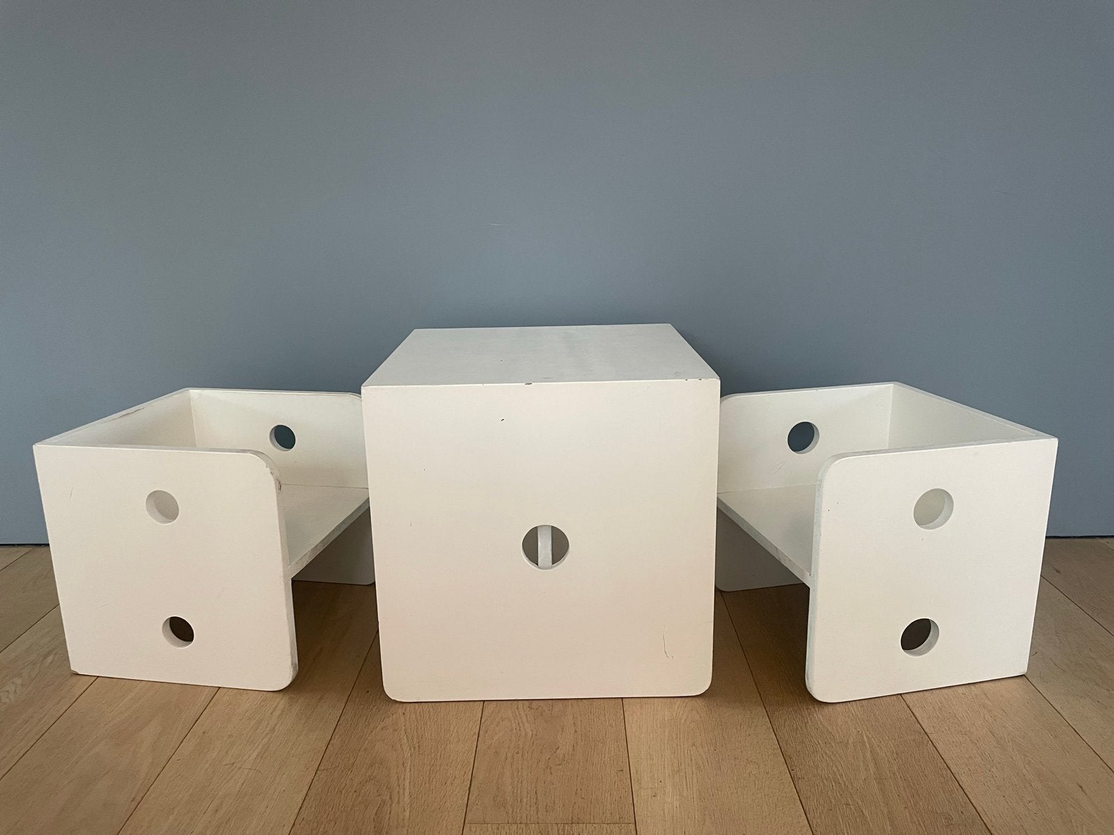 Montessori kinder setje: kubus tafel en 2 stoeltjes, Ophalen, Gebruikt, Tafel(s) en Stoel(en)