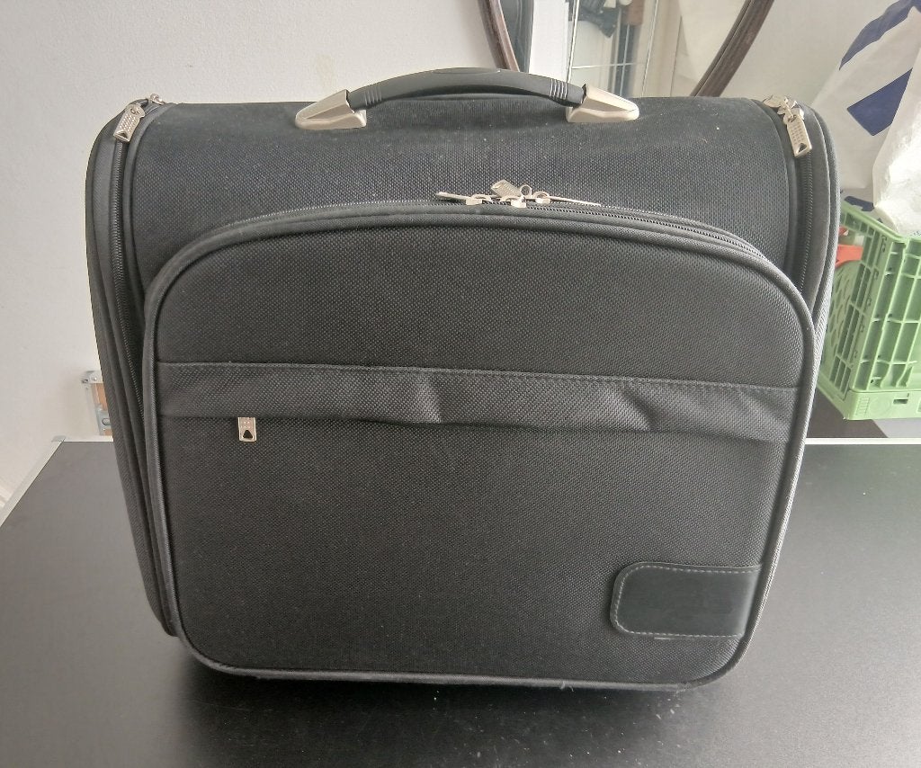 Laptop/attache koffer, Gebruikt, Minder dan 50 cm, Ophalen of Verzenden, Overige materialen