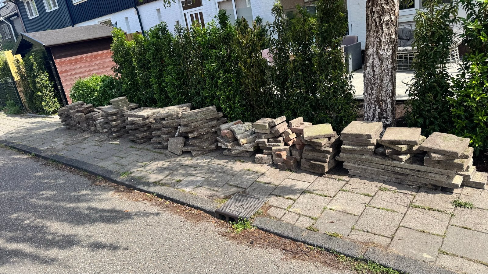 Gratis grindtegels terrastegels tegels 12m2 + div, Tuin en Terras, Ophalen, Gebruikt, 10 m² of meer, Grind