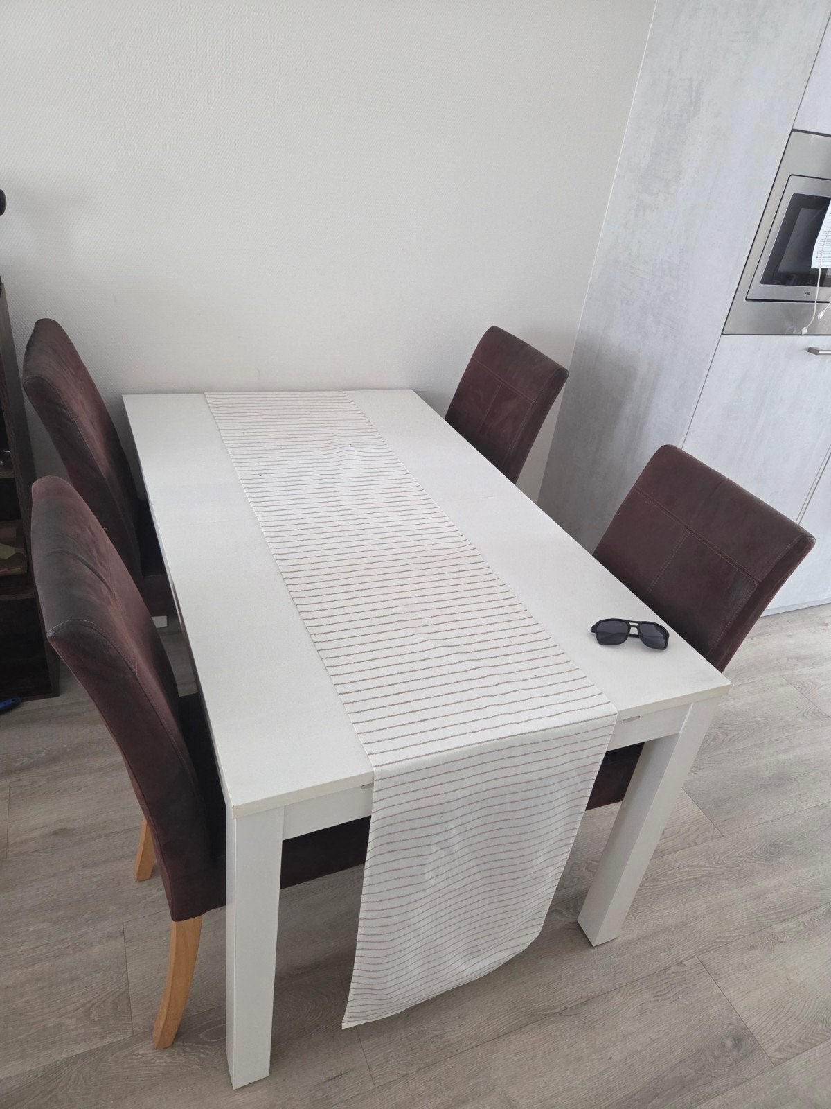 Eetkamer tafel met 4 stoelen., Ophalen, Gebruikt, 4 tot 6 stoelen