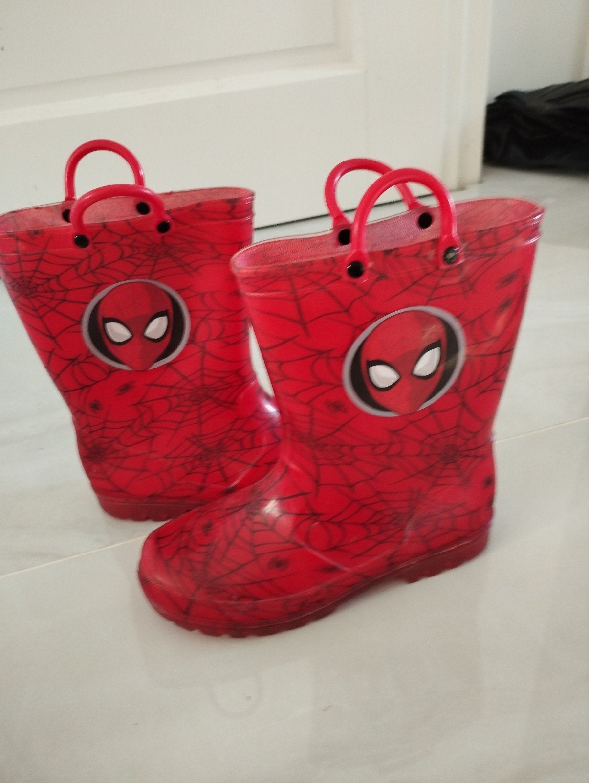 Spider-Man kinderlaarzen met lichtjes - Goede staat, Ophalen of Verzenden