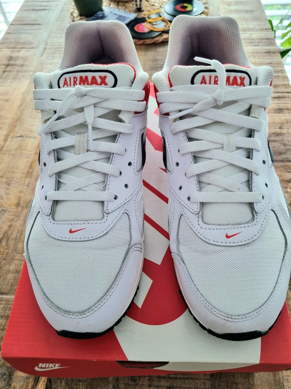 Nike Air Max IVO - Wit - Maat EU 44,5, Nike air max, Wit, Ophalen of Verzenden, Zo goed als nieuw