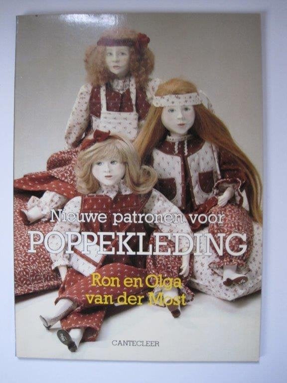 Nieuwe patronen voor poppenkleding  Ron en Olga van der Most, Ophalen of Verzenden, Gelezen, Borduren en Naaien, Ron en Olga van der Most
