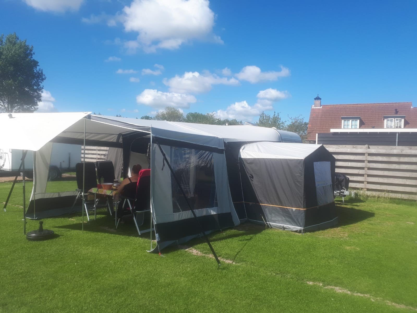 Dorema erker met universele binnentent, Caravans en Kamperen, Tenten, Ophalen, Gebruikt, Tot en met 2