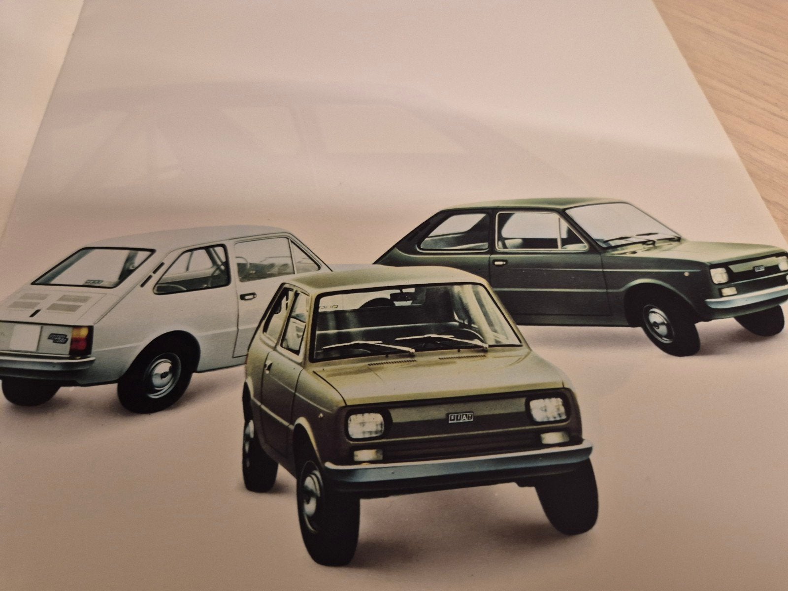 jaren 70 Fiat 133 Nederlandse folder mooie foto's 1e type, Ophalen of Verzenden, Zo goed als nieuw, Overige merken
