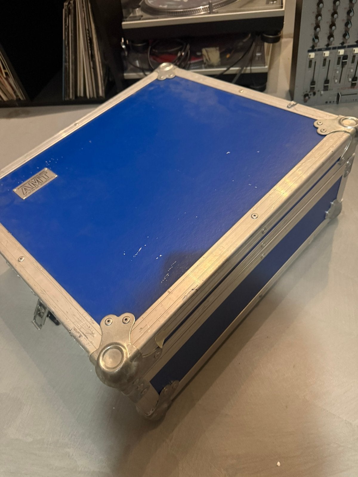 Blauwe flightcase met aluminium profielen, Muziek en Instrumenten, Ophalen of Verzenden, Gebruikt, Overige instrumenten, Flightcase