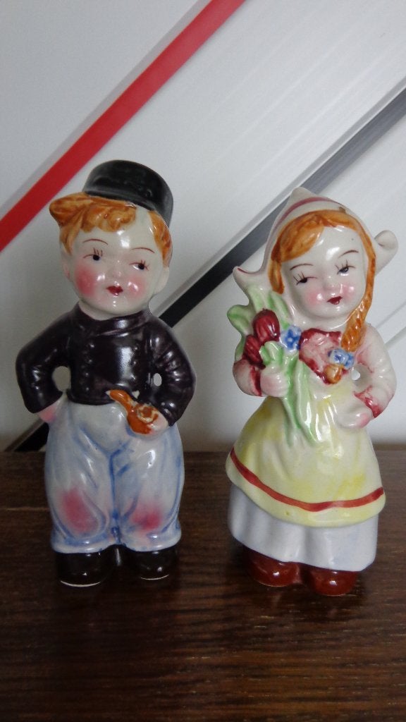 Vintage Traditioneel Koppeltje Jongen en Meisje, Verzamelen, Beelden en Beeldjes, Ophalen, Zo goed als nieuw, Mens