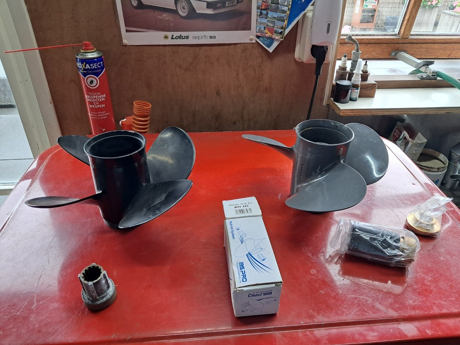 Honda 50 pk 2x schroeven (een keer gebruikt om te proberen), Ophalen of Verzenden, Zo goed als nieuw, Motor en Techniek, Motorboot