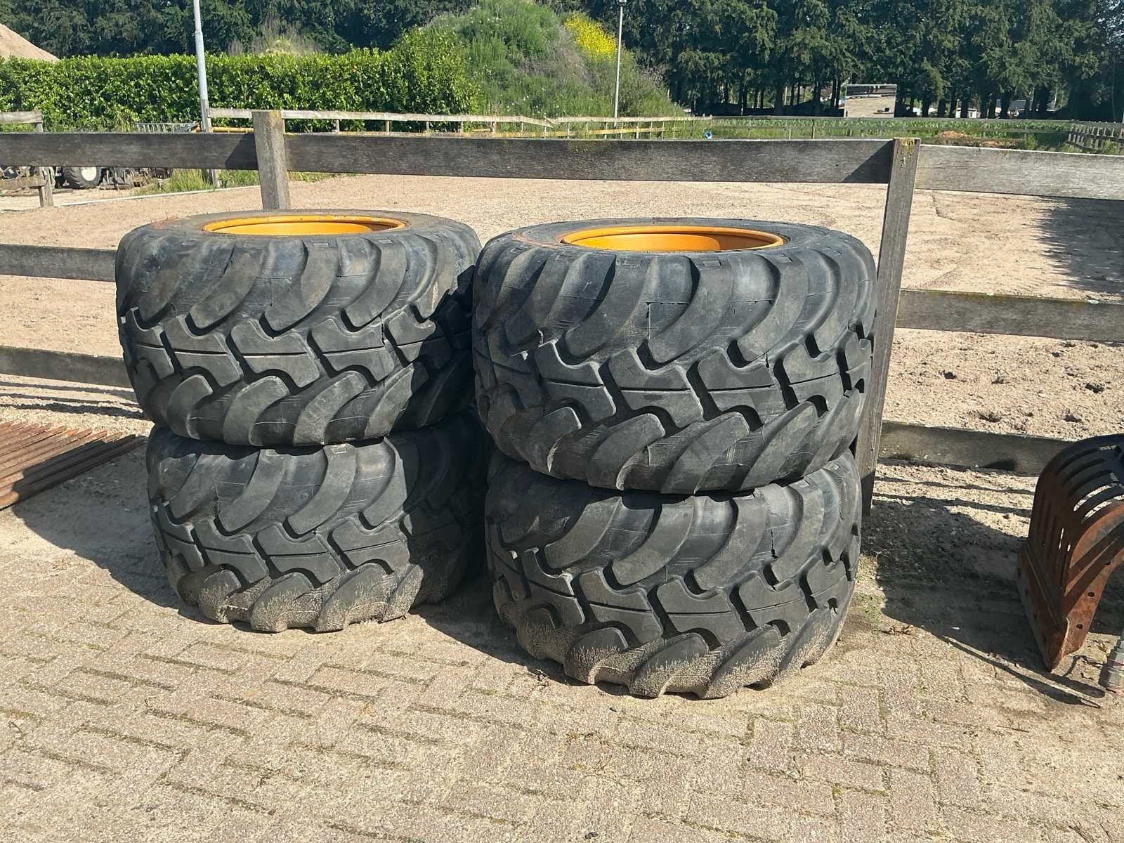 Alliance 620/40R22.5 Hydradig / bandengraafmachine banden (4