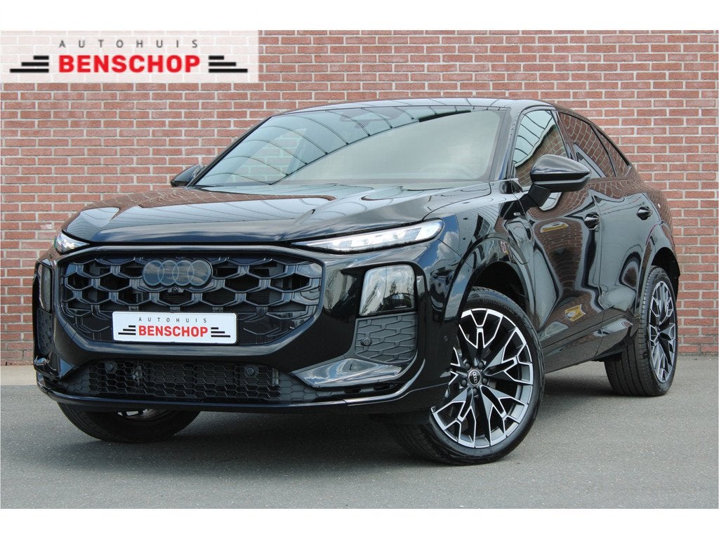 Audi Q3 Sportback 1.5 272PK e-hybrid S edition |LEDER|TREKHA, Auto's, 1800 kg, Zwart, 4 cilinders, Zwart