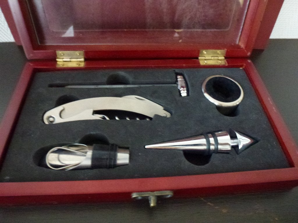 Complete wijn set in een mooi houten kistje, bovenkant glas, Overige typen, Ophalen of Verzenden, Overige materialen, Overige merken