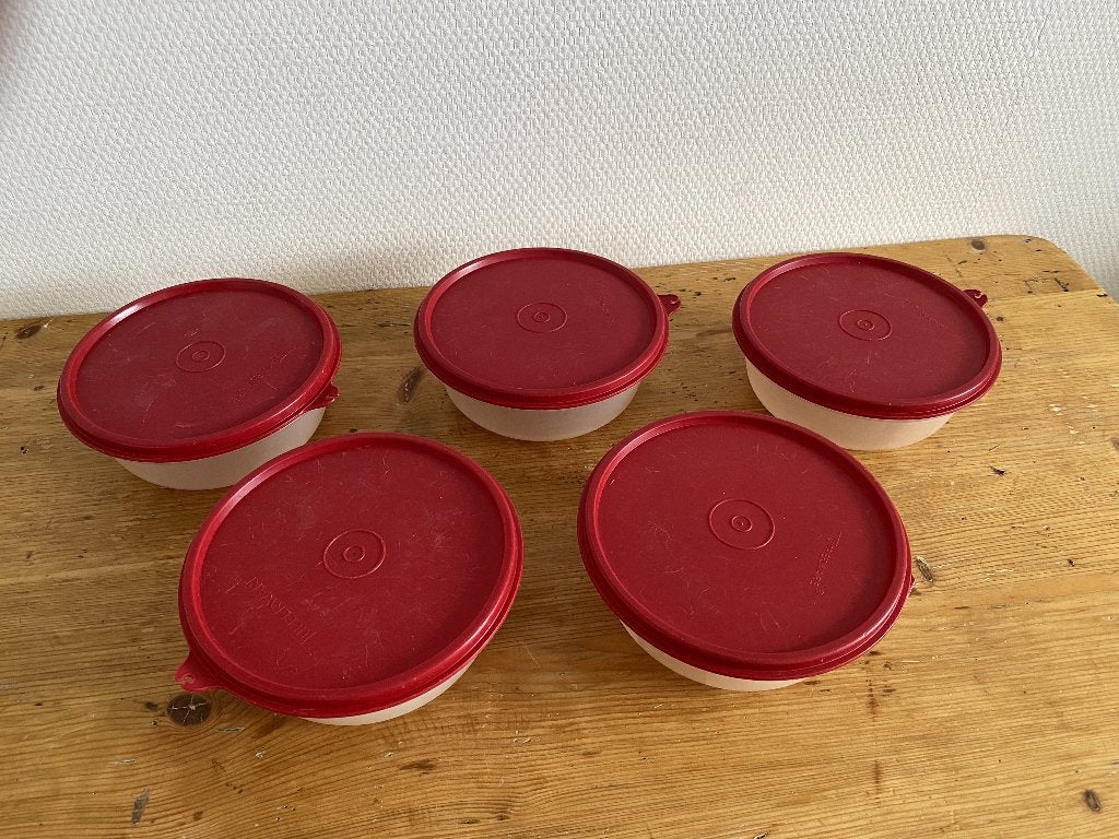 5 Tupperware Bakjes ( rood deksel, 600 ml ), Ophalen of Verzenden, Gebruikt, Rood, Bak of Kom