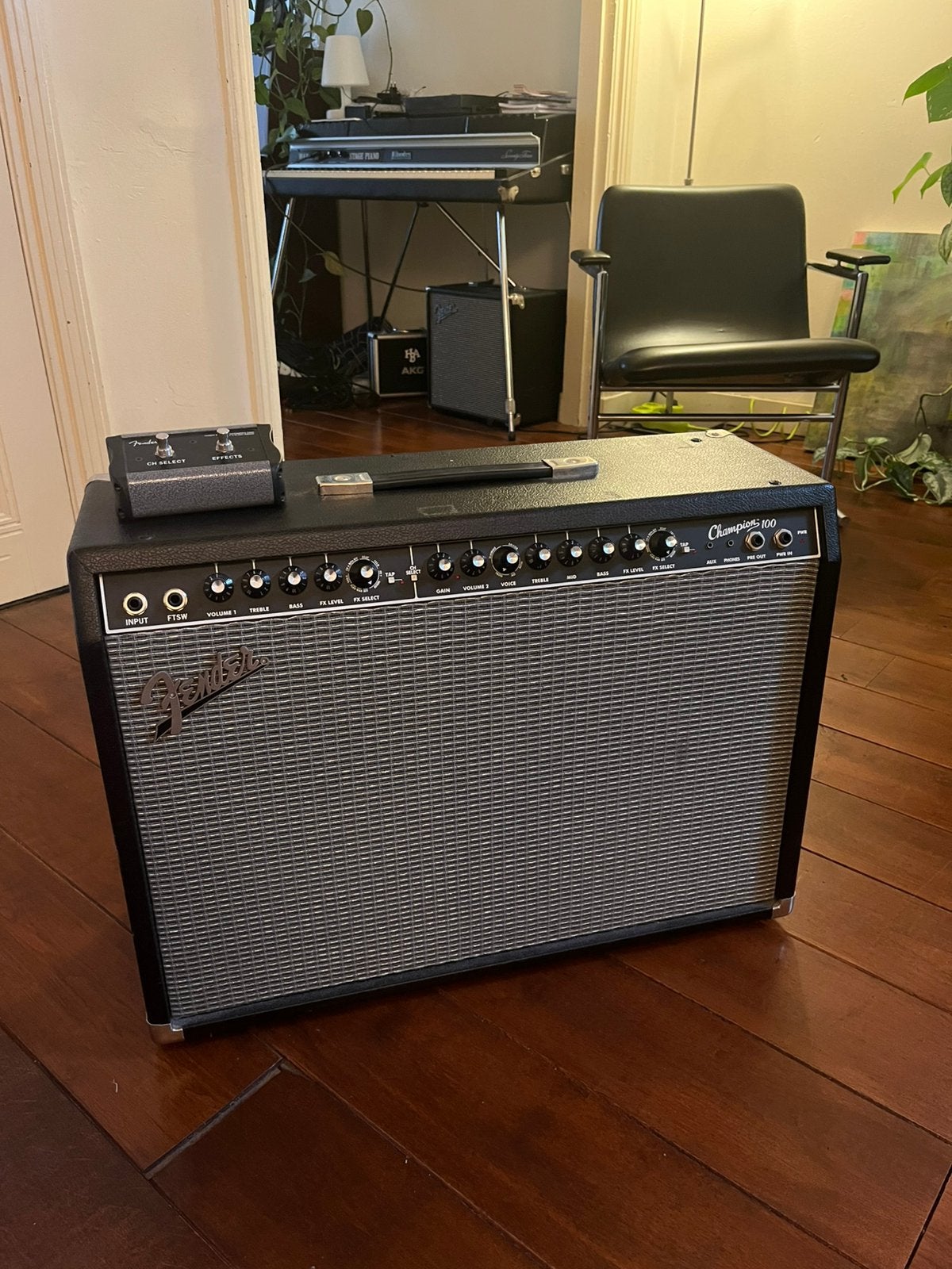 Fender Champion 100 versterker, Muziek en Instrumenten, Ophalen, Zo goed als nieuw, Gitaar, 100 watt of meer