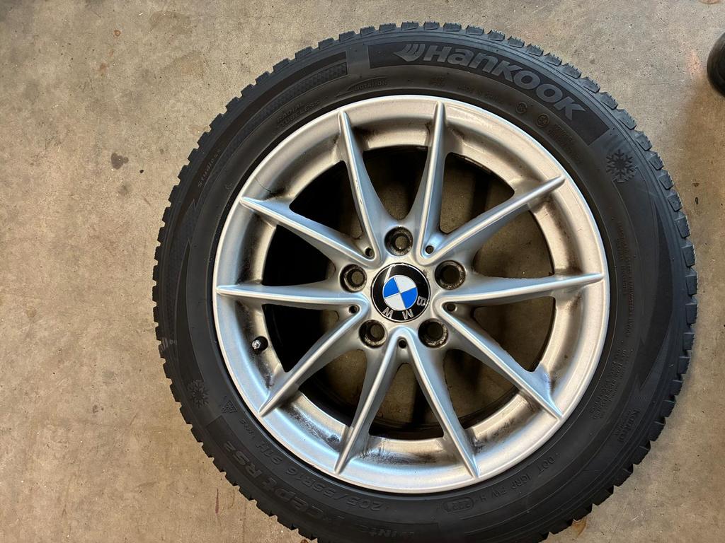 Bmw winterbanden op licht metalen velgen, Auto-onderdelen, Banden en Velgen, 18 inch, 245 mm, Banden en Velgen, Winterbanden