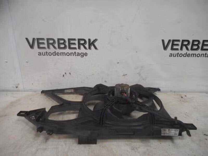 KOELVENTILATORMOTOR Opel Corsa C (F08 / 68) (24445190), Auto-onderdelen, Bahnhofsplatz 65423 Rüsselsheim am Main, DE, Gebruikt