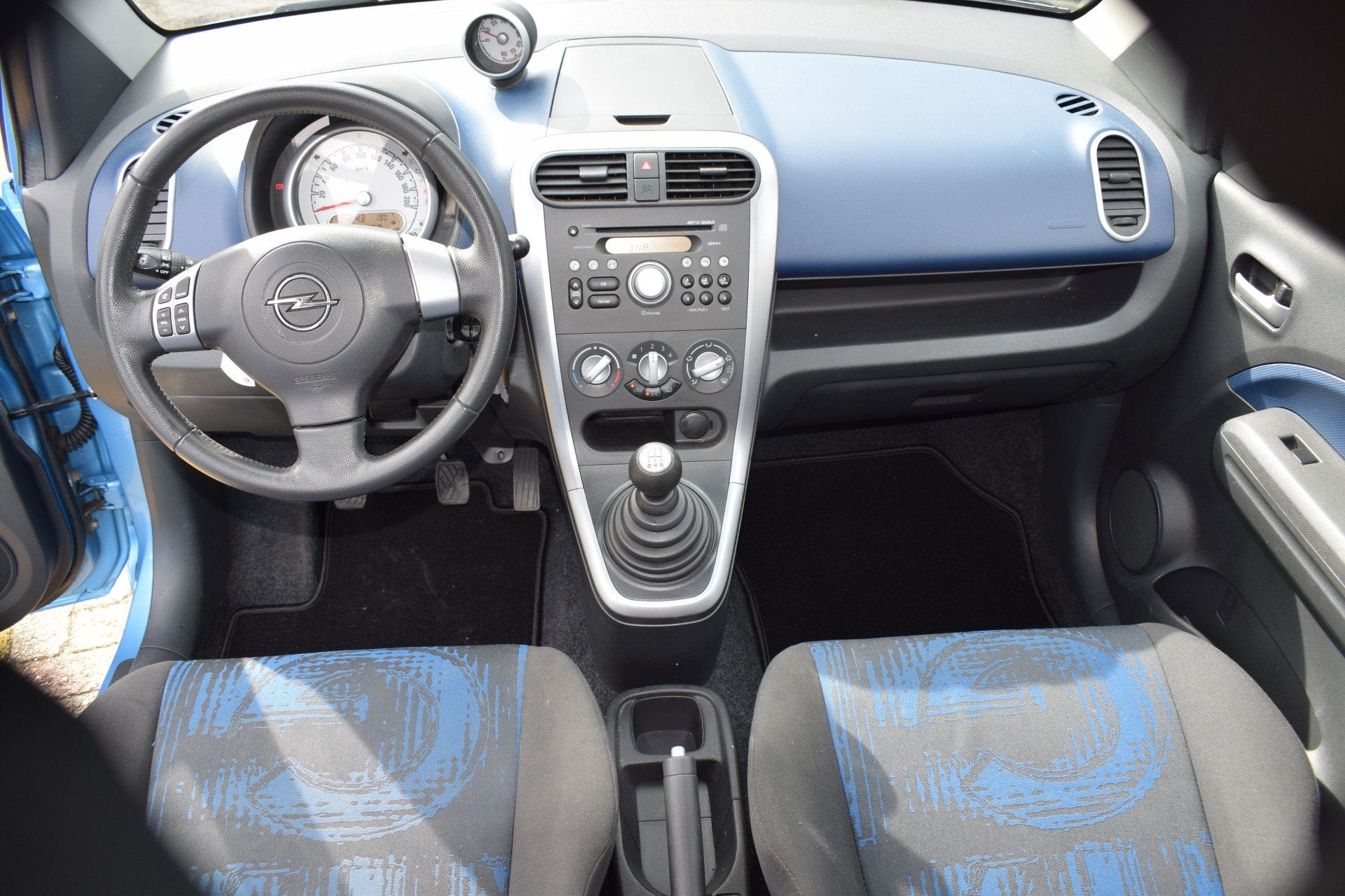 Opel Agila 1.0 Edition 48868KM! (bj 2012), Auto's, Stof, Gebruikt, 31 €/maand, Blauw