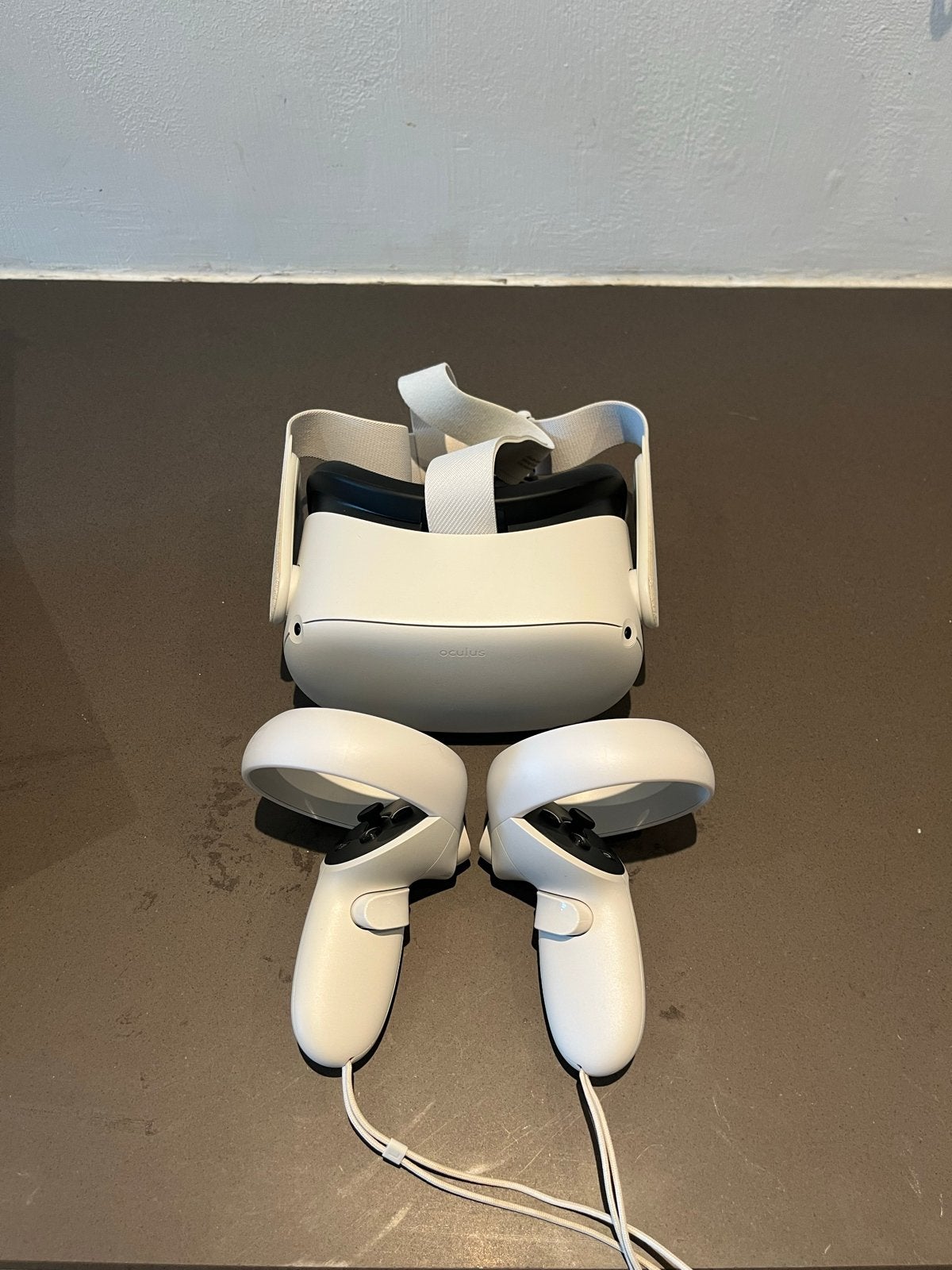 Oculus Quest 2 VR-bril met controllers en originele doos, Ophalen of Verzenden, Zo goed als nieuw, VR-bril, Overige platformen