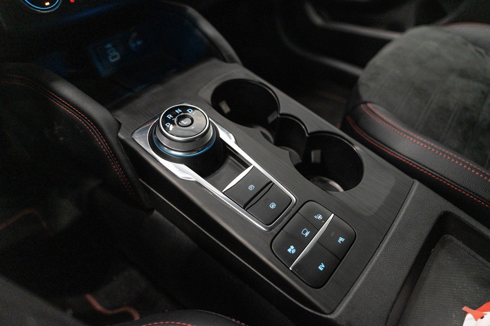 Foto 19 van Ford KUGA 2.5 PHEV ST-Line | Nieuwstaat! | Alcantara | Head