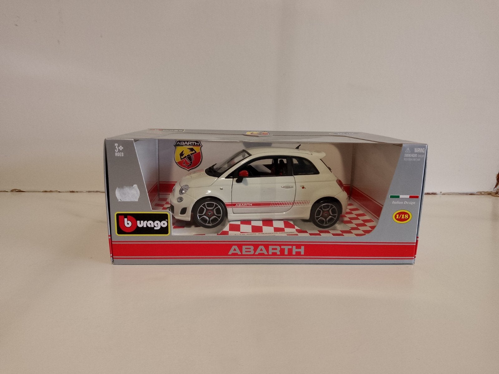 Burago Fiat 500 Abarth  1:18 new, Ophalen of Verzenden, Nieuw, Auto, Bburago