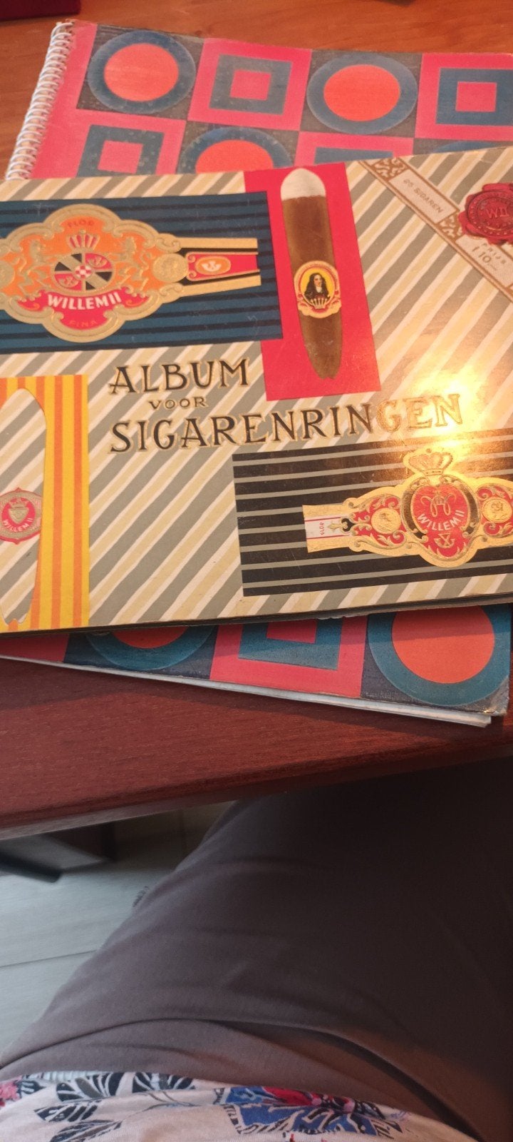 Sigarenbandjes in Album, Ophalen of Verzenden
