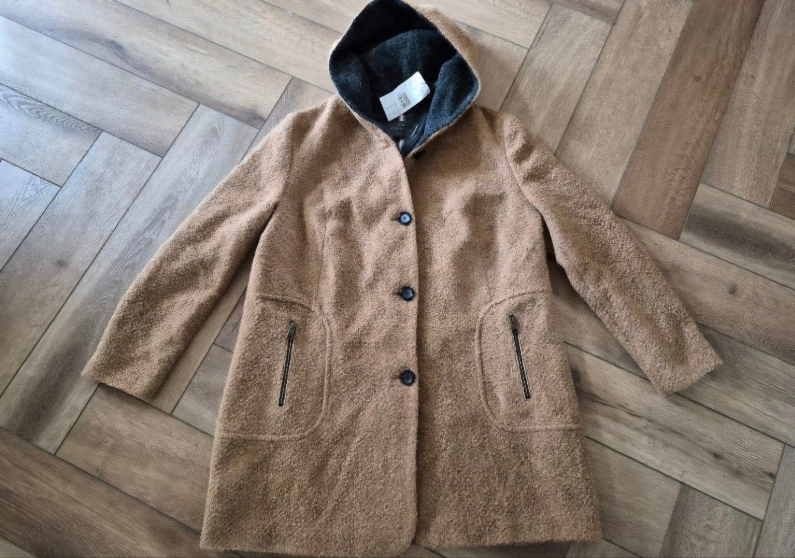 Prachtige nieuwe boucle jas van Barbara lebek, maat 44, Bruin, Maat 42/44 (L), Nieuw, Ophalen of Verzenden