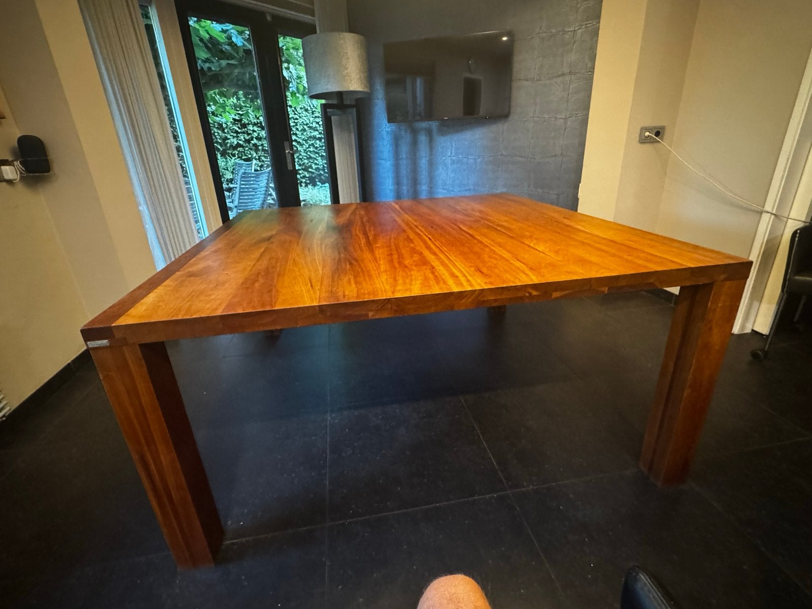 Bert Plantagie Design Notenhouten Vierkante Tafel 160x160, Huis en Inrichting, Ophalen, Gebruikt, 150 tot 200 cm, Vierkant