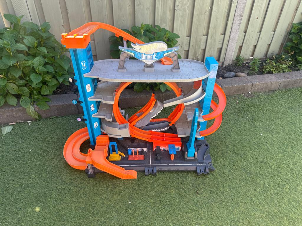 Hot Wheels Ultimate Garage Racebaan met Looping, Kinderen en Baby's, Speelgoed | Racebanen, Ophalen, Hot Wheels, Racebaan, Gebruikt