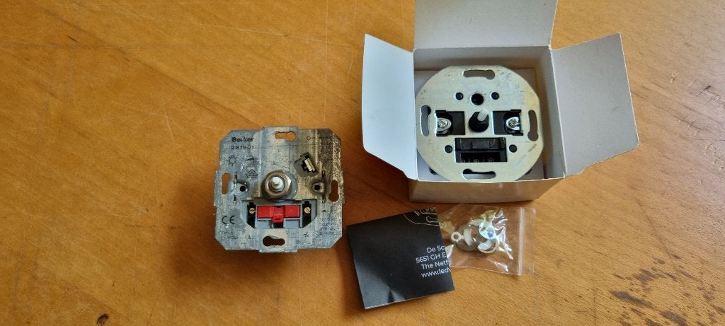 Dimmers LED inbouw 2 x, Doe-het-zelf en Verbouw, Elektra en Kabels, Ophalen of Verzenden, Gebruikt, Berker, Dimmer
