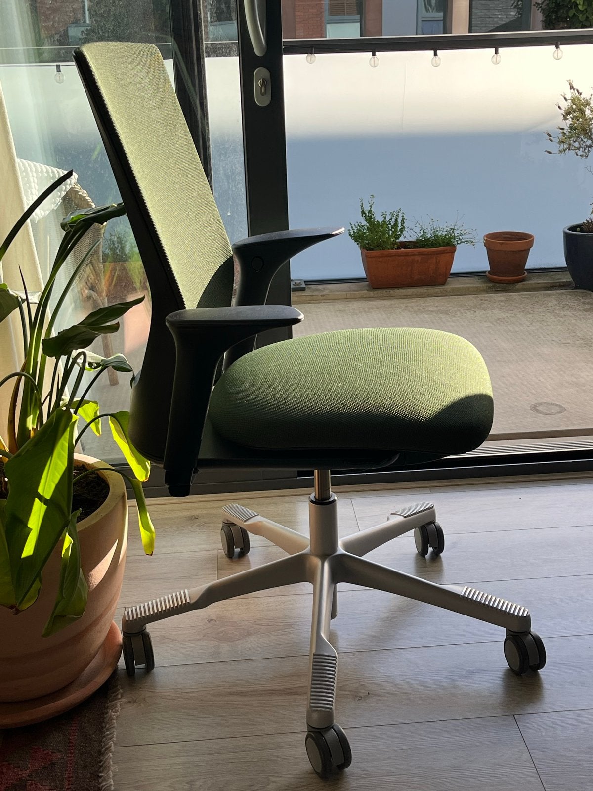 HÅG Futu bureaustoel - Ergonomisch en stijlvol, Nieuw, Ophalen of Verzenden, Bureaustoel, Groen