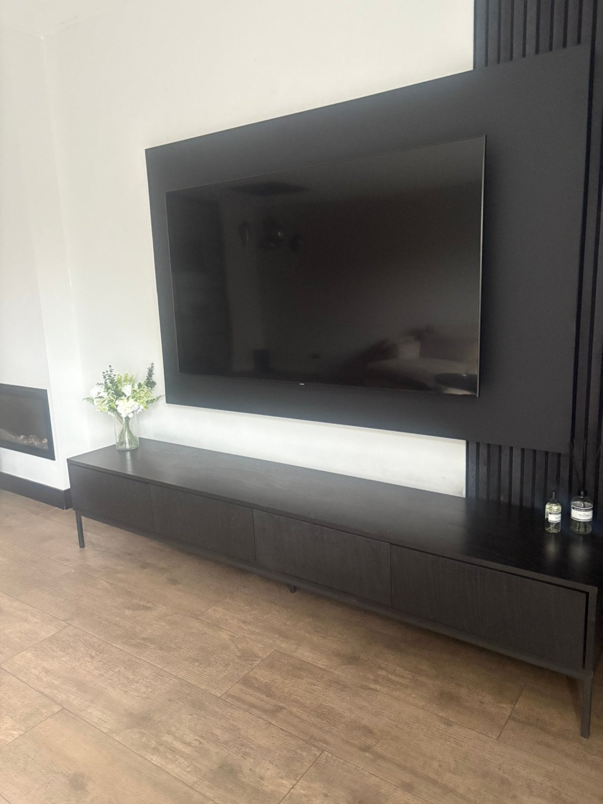 Complete tv kast met wandpanelen